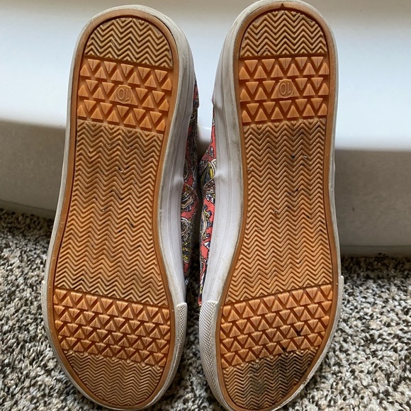Mossimo paisley print Ked-like shoes- size 10 - Picture 5 of 6